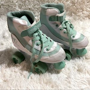 Girls teal and white roller skates size 2